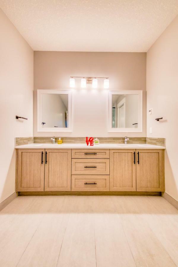 Nomad By Samsara Resort - Panorama Top View - 4Br & 5Bth キャンモア エクステリア 写真